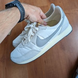 Nike Waffle Trainer 2 SE (gray, 10.5)